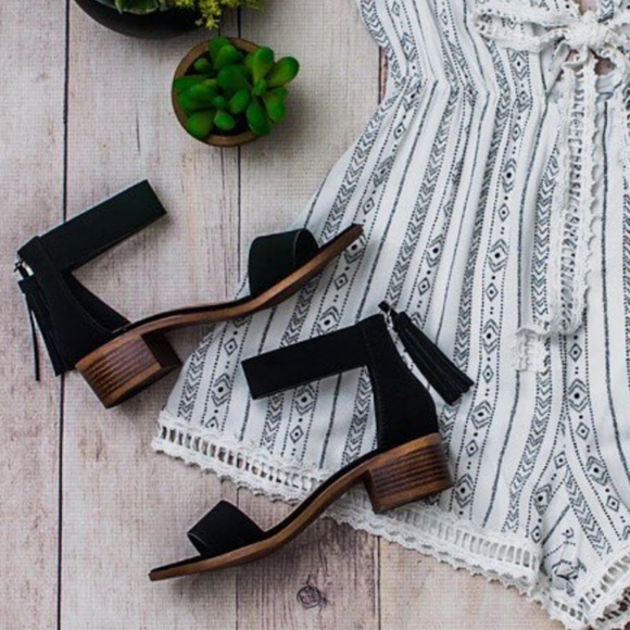 Black Ankle Strap Sandals - Picture 2 of 8